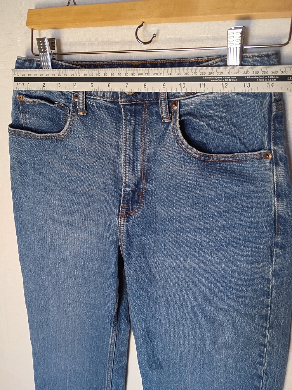 Abercrombie & Fitch Women's The 90's Relaxed High Rise Straight-Leg Jeans 28 - Picture 9 of 15